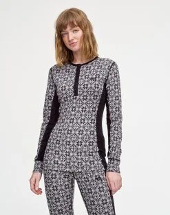 Kari Traa Women's Rose Long Sleeve Baselayer -Outlet Skis Store 622692 ROSE LONG SLEEVE BLACK MODEL 1 Karitraa