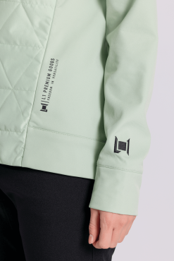 NITRO SNBD/ L1 OUTERWEAR L1 Women's Phase Tech Fleece -Outlet Skis Store 873889 002 Phase Tech Fleece Spray Spray Detail 2 1182x1772 4ab579b0 c42e 4ff7 8069 40e680802e57